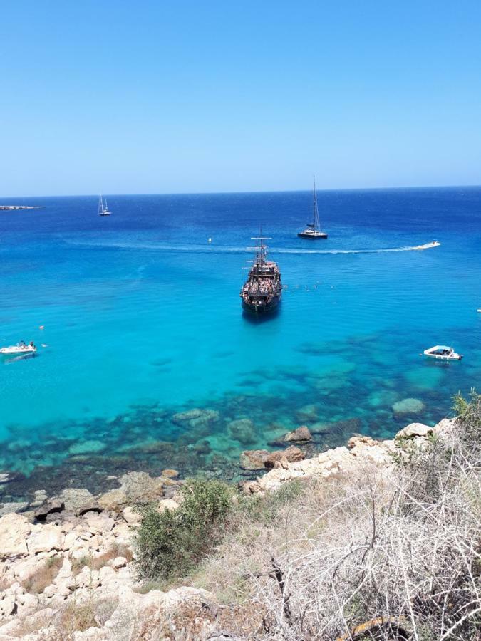 Marias Villa Protaras Bagian luar foto
